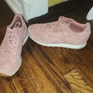 Reebok Classic Leather "Clean Exotics" Low Pink